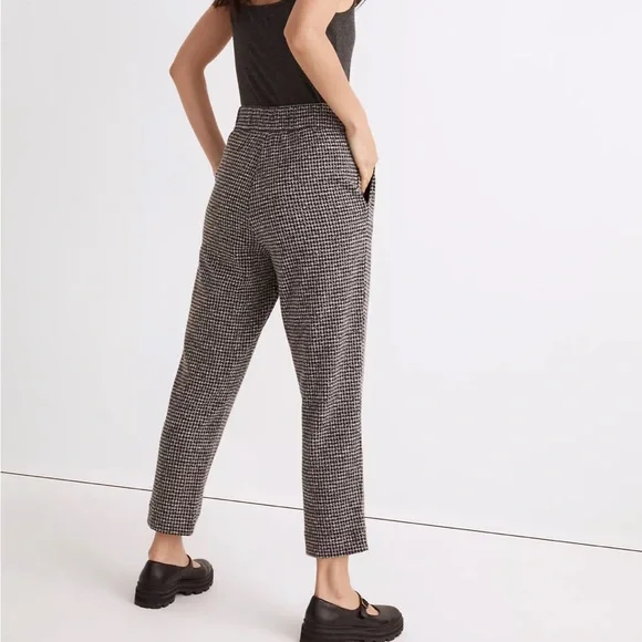 Knit Huston Button-Front Pants in Houndstooth Check - Picture 3 of 4